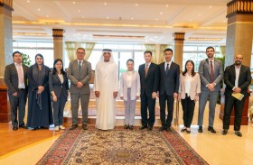 سعود بن صقر يستقبل وفداً حكومياً من مدينة شنجن الصينية