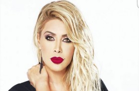 نوال الزغبي تستفتي جمهورها 