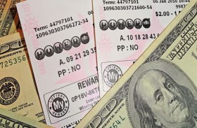 فاز بـ50 مليون دولار.. وطالب بالجائزة بعد 5 أيام