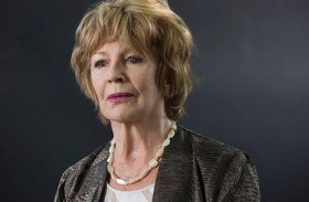 وفاة الكاتبة الإيرلندية إدنا أوبراين 