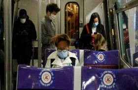 توصية غريبة.. ممنوع الكلام في المترو