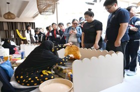 المأكولات الشعبية الإماراتية تجذب الزوار في بكين