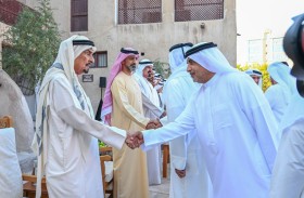 حاكم عجمان وولي عهده يستقبلان المواطنين في برزة الحصن