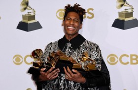 الفائزون في الفئات الرئيسية لجوائز غرامي