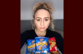 تتناول رقائق البطاطس فقط لعشر سنوات 