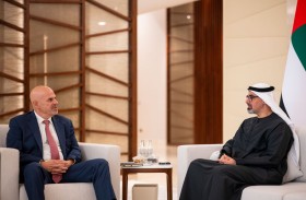 خالد بن محمد بن زايد يلتقي الرئيس التنفيذي المشارك لشركة (أوراكل)