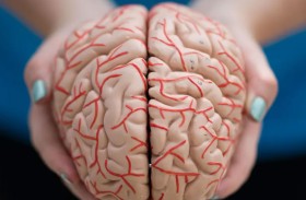 عقار من أكيومن لعلاج ألزهايمر يجتاز اختبارا أوليا للسلامة