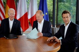 ماكرون يُسَبب أزمة دبلوماسية لأوروبا !   