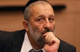 الكنيست الإسرائيلي يصوت على قانون يسمح بعودة أرييه درعي للحكومة