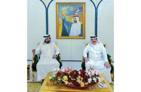 محمد بن راشد يلتقي ملك البحرين في أبوظبي ويؤكد عمق العلاقات بين البلدين