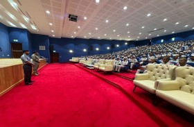 مدير أكاديمية سيف بن زايد يزور مجندي الخدمة الوطنية في شرطة أبوظبي