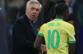 رغم جاهزيته.. أنشيلوتي يستبعد فينيسيوس من قائمة البرازيل