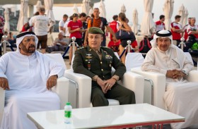 بداية مبهرة ومنافسات قوية لبطولة دبي الدولية السابعة للقفز بالمظلات 