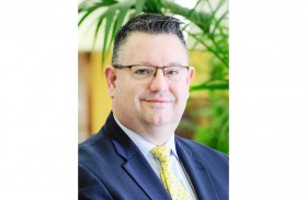 جامعة أبوظبي تتعاون مع أدفانس للتعليم العالي في المملكة المتحدة 