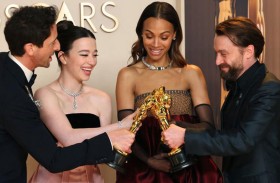 «آنورا» يتوج بجائزة أفضل فيلم 