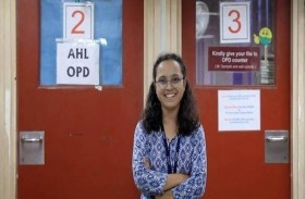 تتغلب على السرطان وتصبح باحثة