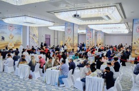 الأمريكي روبسون ينفرد بصدارة «الأساتذة» في مهرجان أبوظبي الدولي للشطرنج