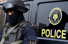 يقتل زوجته الحامل لمعاتبتها له على ترك عمله