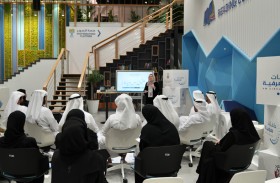 بلدية مدينة أبوظبي تنظم حلقة معرفية في قاعة الابتكار تحت عنوان  «الاستدامة في العقل البشري»