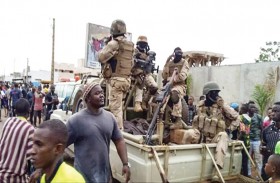 ترقب لبيان العسكريين في مالي.. والرئيس رهن الاعتقال ‏ ‏	