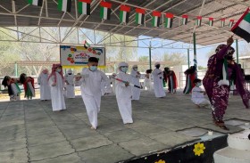 المدرسة الآسيوية الدولية تحتفل بإنجازات الدولة خلال الـ 50 عاما