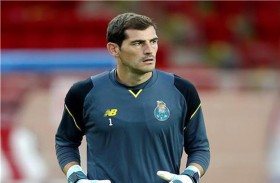 كاسياس يودع بورتو بهدوء