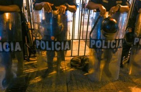 طنا كوكايين في صناديق هليون 