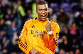 مبابي يهدد عرش ليفاندوفسكي في قمة الهداف