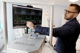 جهاز تنفس صناعي يعمل عن بعد