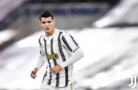 السيدة العجوز «مغرمة» بموراتا 