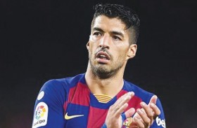 سواريز يهاجم سيتيين: المدربون يصنعون الفارق في المواقف الصعبة