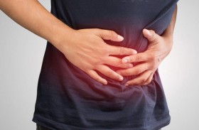 وجبات خفيفة شائعة يمكن أن تزيد من خطر الإصابة بسرطان الأمعاء