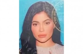 تسريب صورة كايلي جينر عن بطاقة الهوية