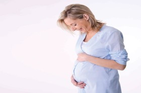 حمل التوائم يضاعف خطر المشكلات القلبية للأم