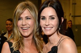ماذا قالت كورتني كوكس عن جينيفر أنيستون بعيد ميلادها؟
