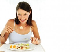 خبير تغذية يفصح عن كلمة السر لحماية الكتلة العظمية!