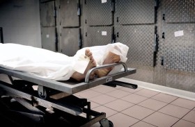 جثة طبيب في الشارع تستنفر الشرطة 