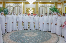 حمدان بن محمد يقدم واجب العزاء في وفاة ركاض العامري