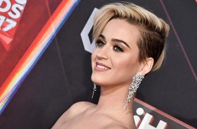 كايتي بيري تكشف جنس مولودها الأول