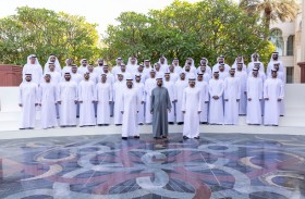 محمد بن راشد يلتقي خريجي الامتياز من كليات التقنية العليا على مستوى الدولة 