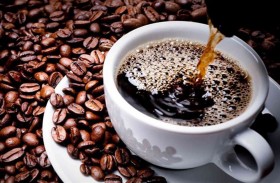 إلى عشاق القهوة.. احذروا عادتكم الصباحية!