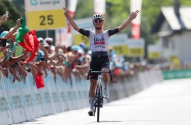 «الإمارات للدراجات» يتصدر المرحلة الرابعة من طواف سويسرا