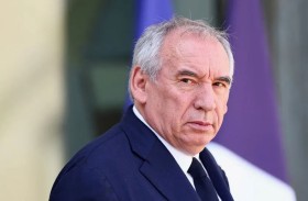 فرنسا أمام أزمة سياسية جديدة مع توقع سقوط الحكومة 