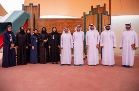 وفد من وزارة التربية والتعليم يطلع على جهود مجلس الشارقة للتعليم في رعاية الطفولة المبكرة خلال زيارة حضانة الرحمانية 