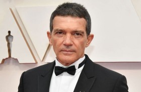 انطونيو بانديراس شفي من مرض كوفيد- 19 