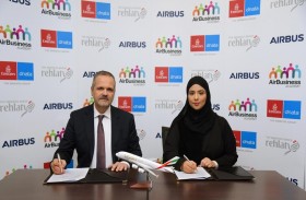 مجموعة الإمارات وإيرباص توقعان اتفاقية لتوفير برامج قيادة لمواطني الدولة