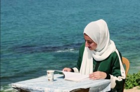 لأجل الثقافة.. مقهى صغير في غزة يقدم خدمة ممتعة