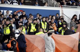 وفاة مشجع في مباراة لكرة القدم