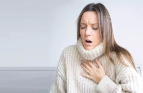 كيف نميز بين أعراض احتشاء عضلة القلب والجلطة الدماغية