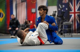 أبطال الإمارات يرفعون رصيدهم إلى 10 ميداليات في «أبوظبي جراند سلام للجوجيتسو» بلندن